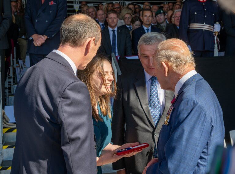 HM The King presents Miss Alice Steen the 2024 KSM 